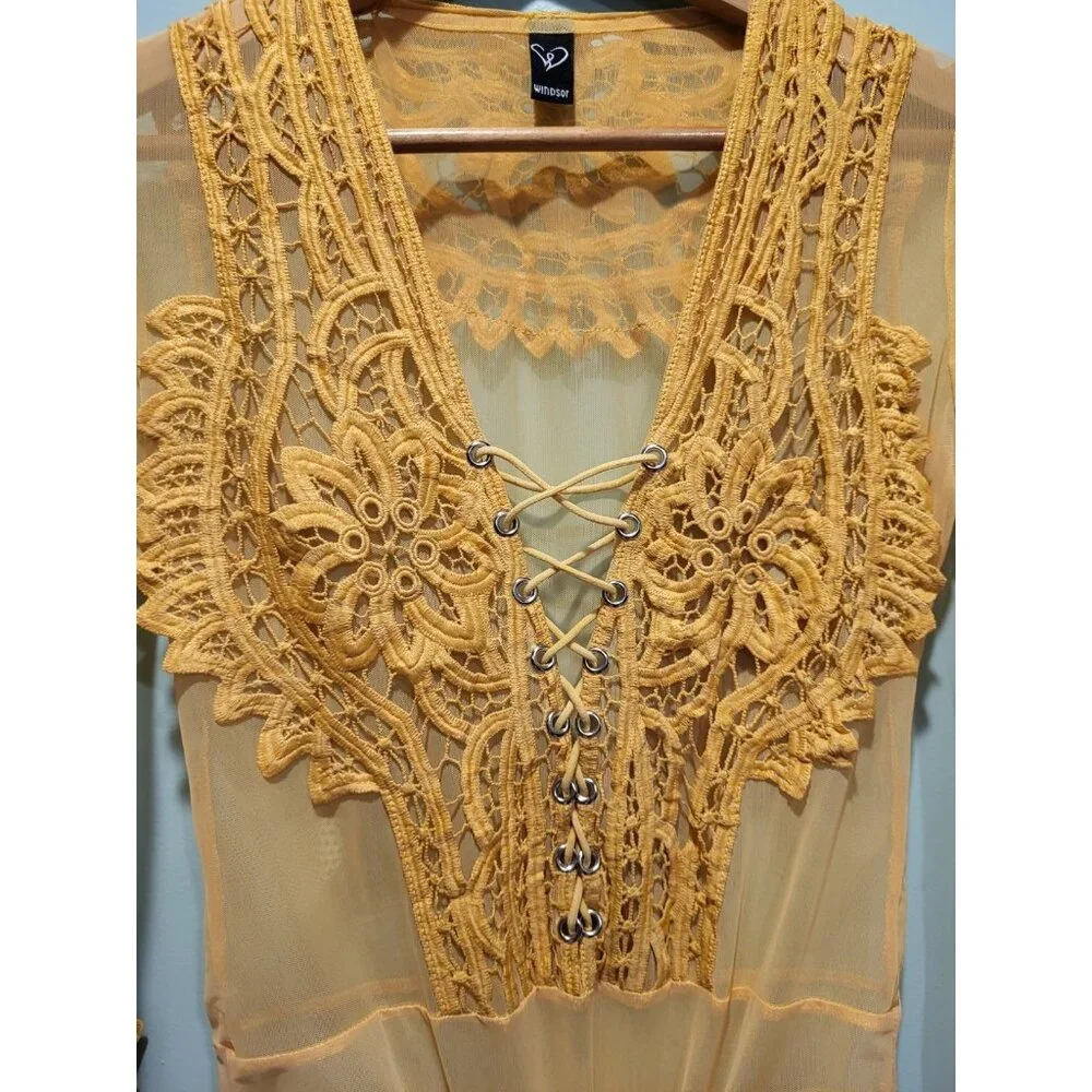 Sheer Yellow Lace Applique Long Puff Sleeve Lace Up Front Bodysuit Sz M
